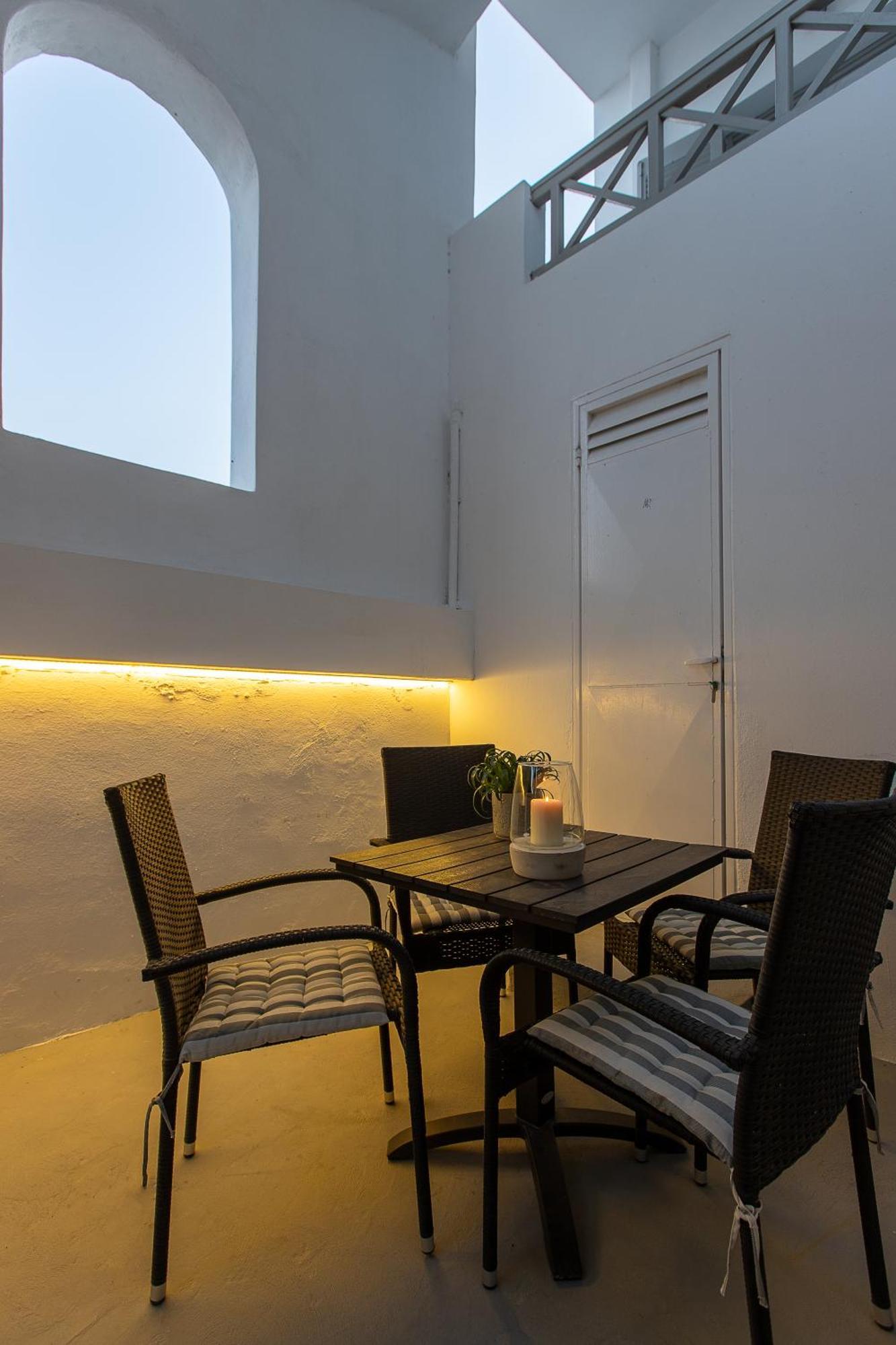 Santorini Villatzio Suites Mesaria Extérieur photo