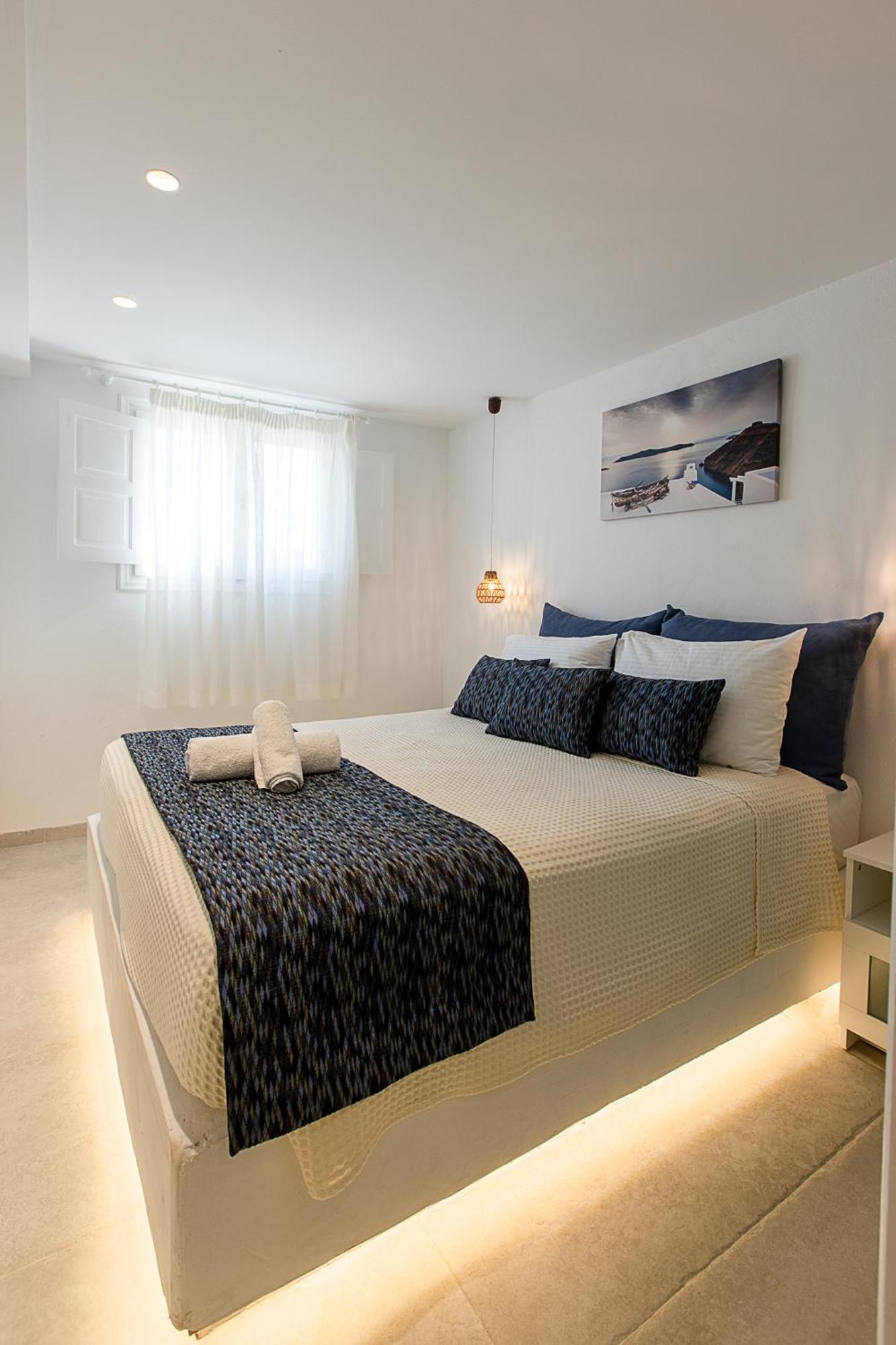 Santorini Villatzio Suites Mesaria Extérieur photo