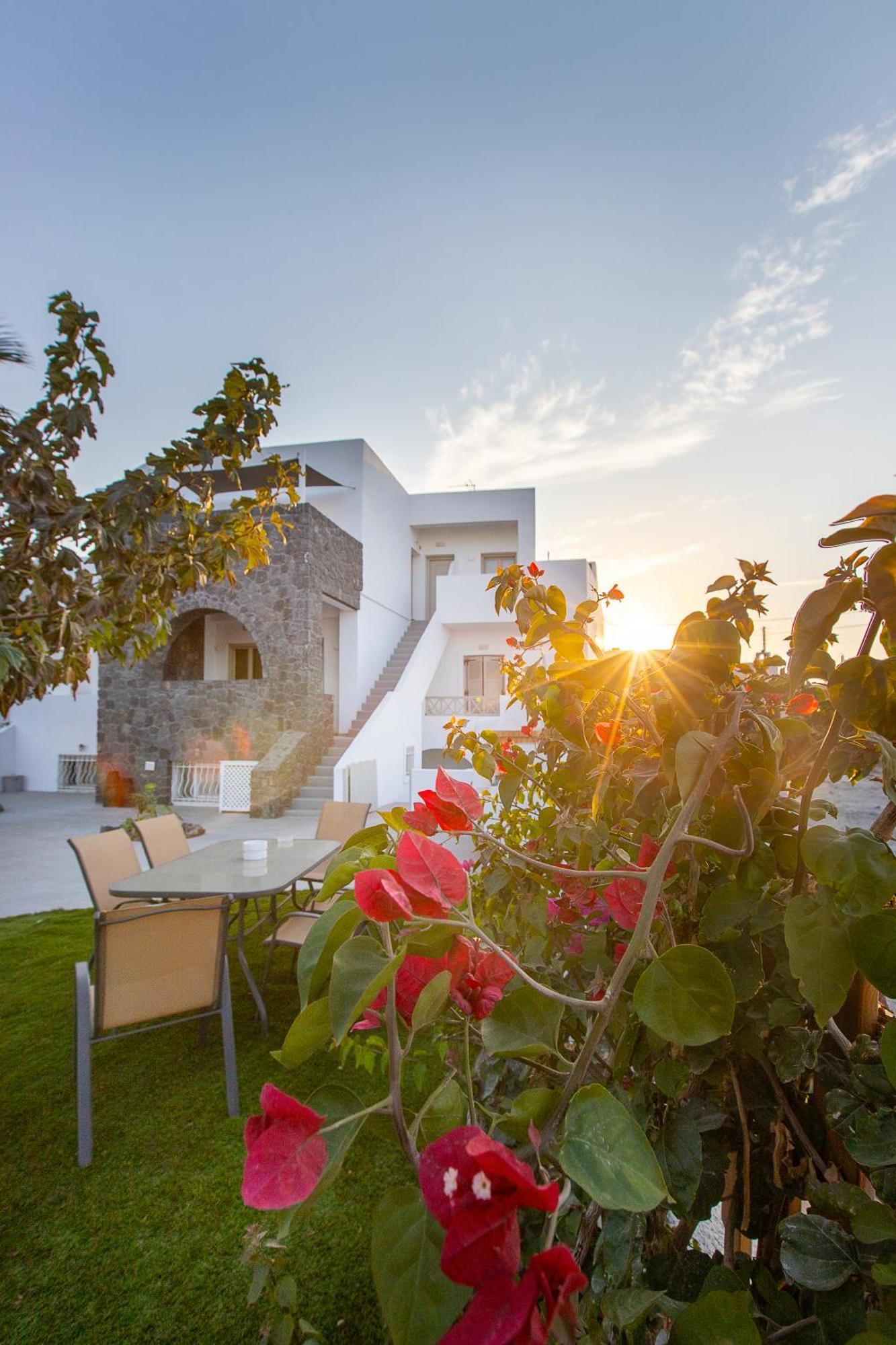 Santorini Villatzio Suites Mesaria Extérieur photo